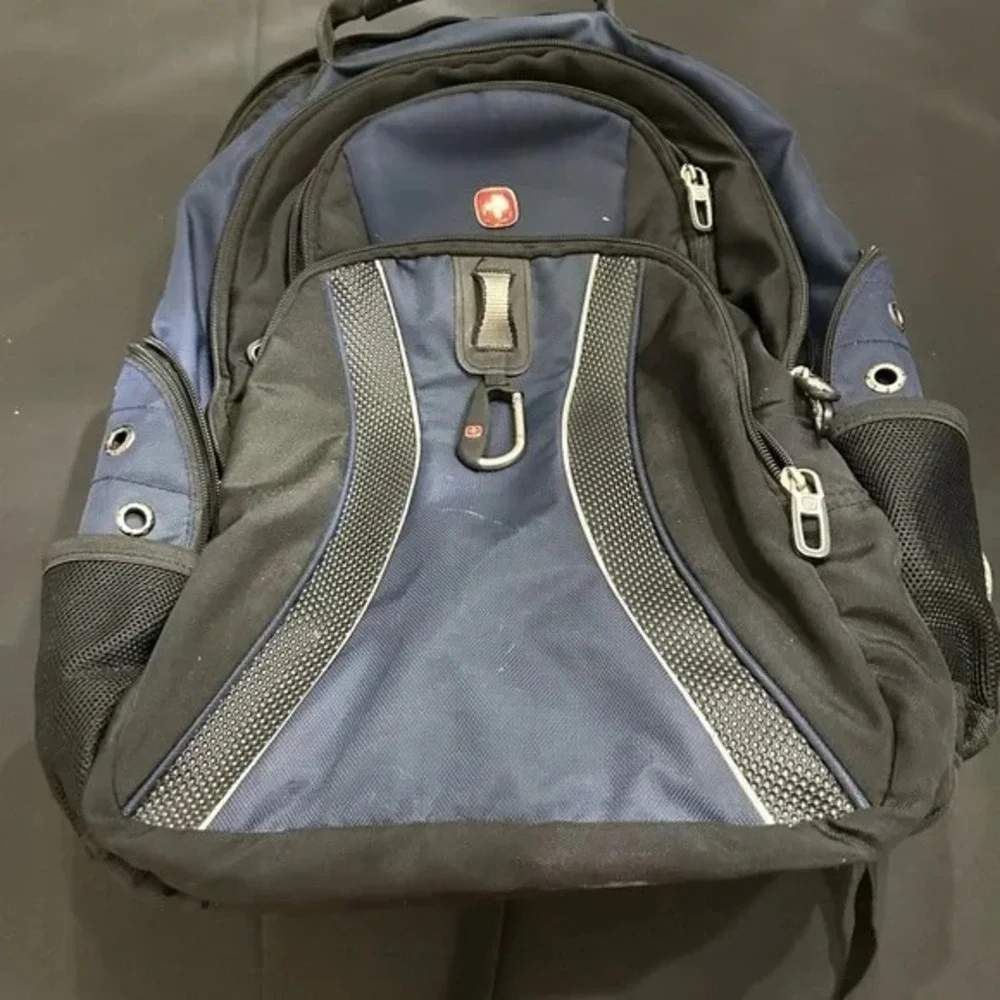 SwissGear Wenger Ibex 17